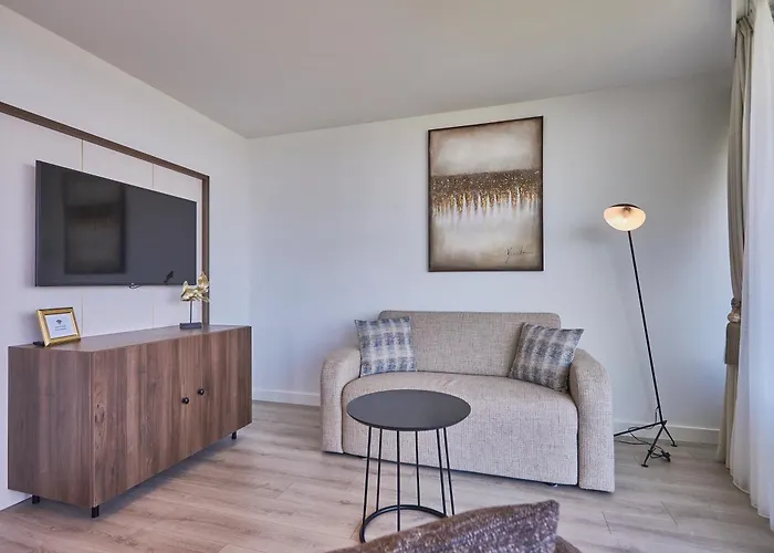 Wave - Endless Sea View Apartment